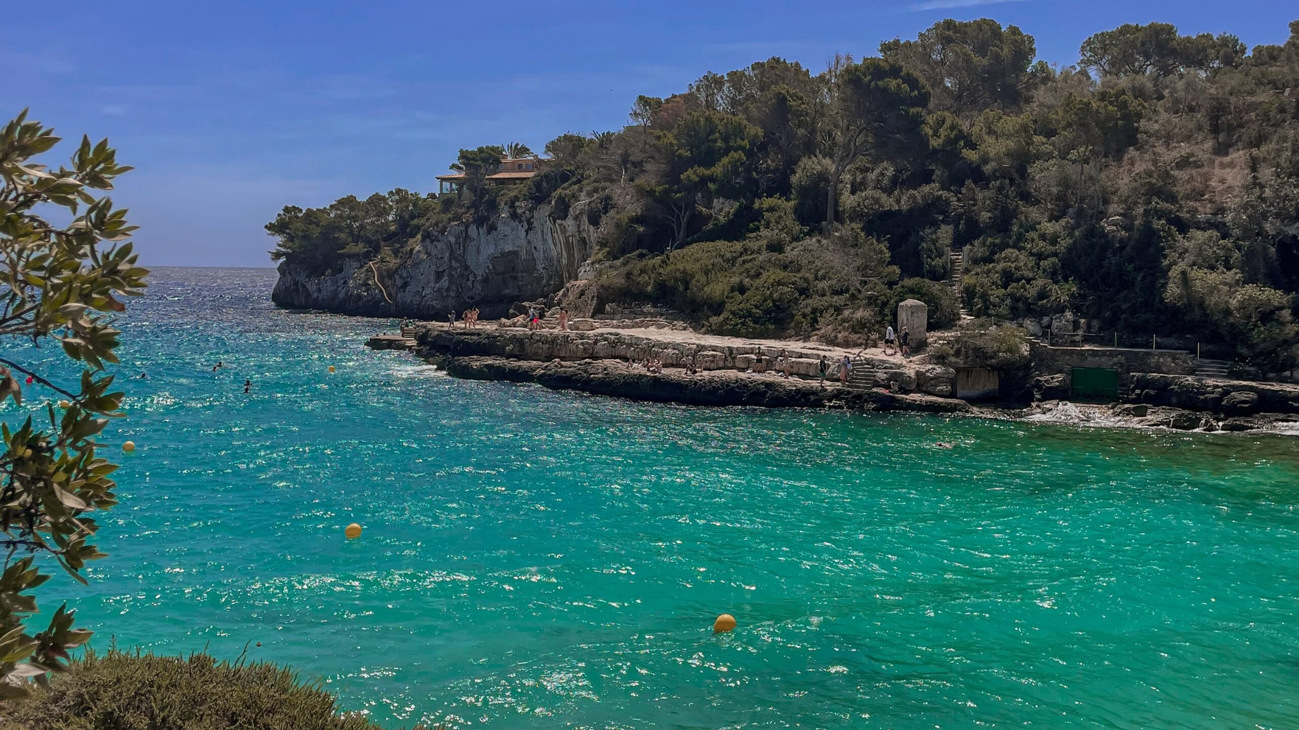 Qué hacer en Mallorca: cala de aguas cristalinas